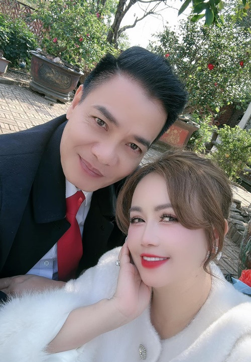 Nhiều người tò mò mối quan hệ thực sự giữa Hoàng Yến và Huy Cường. Ảnh: FB Hoàng Yến.