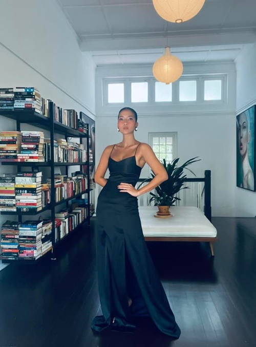 Bằng Lăng thực hiện các clip khám phá Singapore. Cô chia sẻ trên Znews: “Tôi không bao giờ chán khi sống ở Singapore, luôn có hoạt động mới để làm, nơi mới để xem, nhiều điều độc đáo để khám phá”. Ảnh: FB Bằng Lăng.