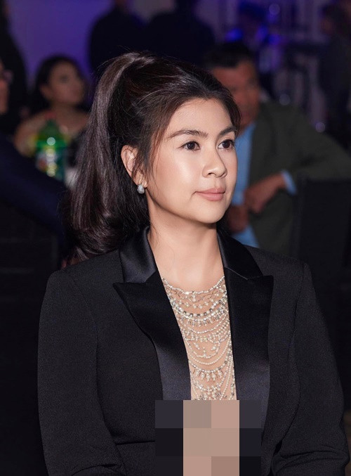 Nhan sắc của Kim Thư thăng hạng so với cách đây nhiều năm.