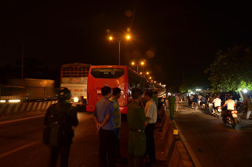 TNGT kinh hoang, hang chuc cong nhan thuong vong-Hinh-4