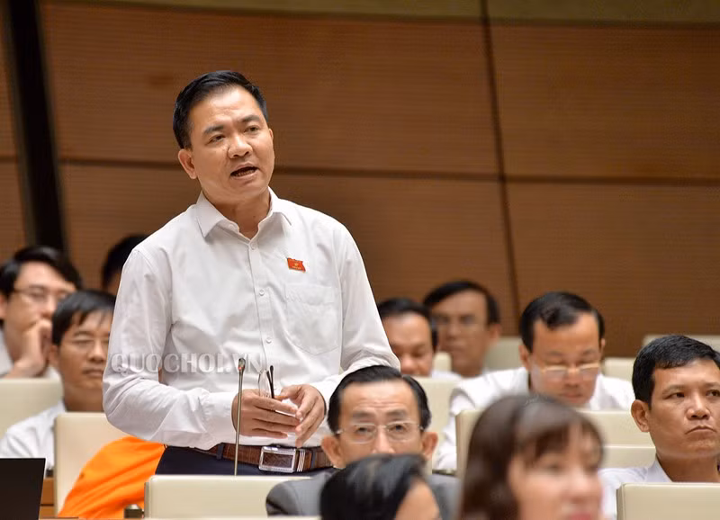 Vi sao nhieu DBQH chua tan thanh quy dinh cam uong ruou, bia khi lai xe?