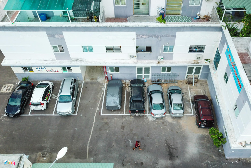 Thời gian tới, Sở Xây dựng Bình Định cam kết thành lập hội đồng cùng với các Sở, ngành và chủ đầu tư thẩm định kỹ hồ sơ mua căn hộ chung cư dành cho người thu nhập thấp. Hồ sơ được xét công khai, chấm theo thang điểm, đăng tải công khai trên website của Sở Xây dựng Bình Định cho những chung cư thu nhập thấp khác tiếp tục mở bán cuối năm nay.