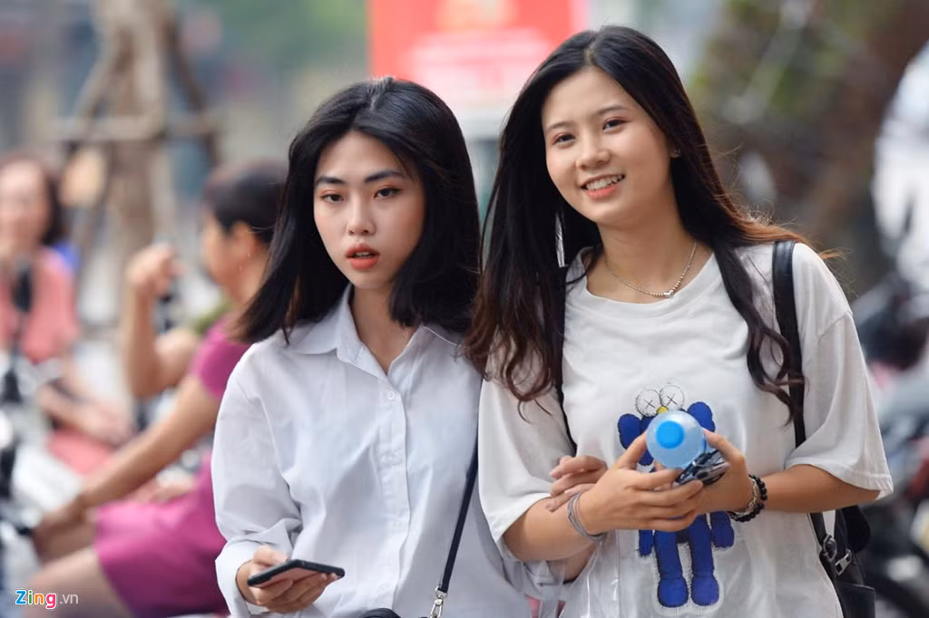 Chiều nay các thí sinh sẽ bước vào môn thi toán. Ảnh Zing