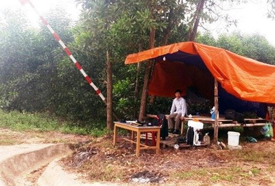 Thanh Hóa: Trưởng CA xã mất xe máy, súng và còng số 8 Thanh Hoa: Truong CA xa mat xe may, sung va cong so 8