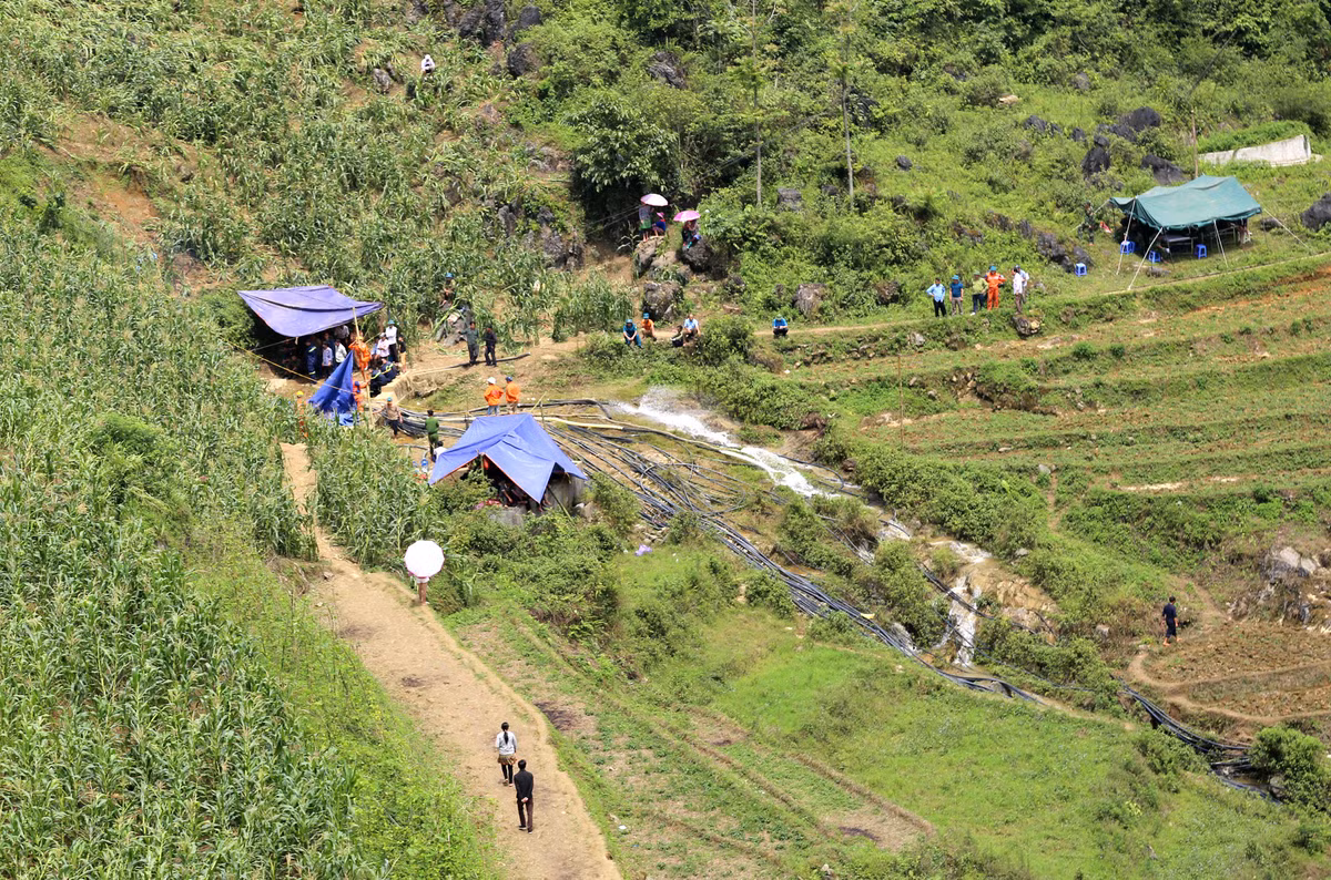 Giai cuu nan nhan o Si Ma Cai: Tram nguoi dung truoc hang cho dieu ky dieu-Hinh-3