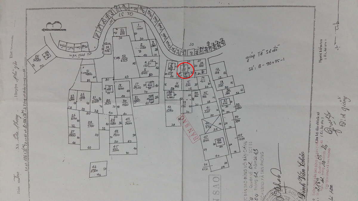 Son La: 4 gia dinh cung tranh chap nhau 1 manh dat-Hinh-3