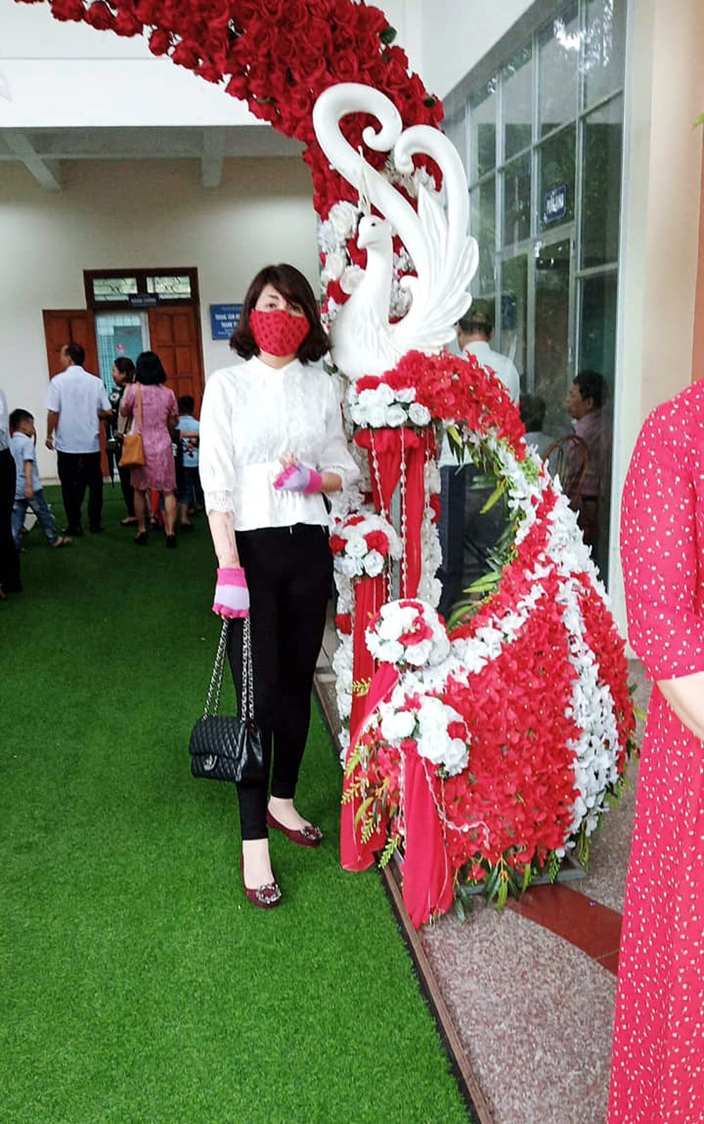 Co gai Yen Bai bi chong MC tam xang dot: No luc tim lai hinh hai-Hinh-4