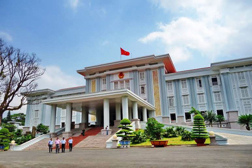 Cong an Gia Lai lam viec voi nguoi cung cap tin tim thay may bay MH370