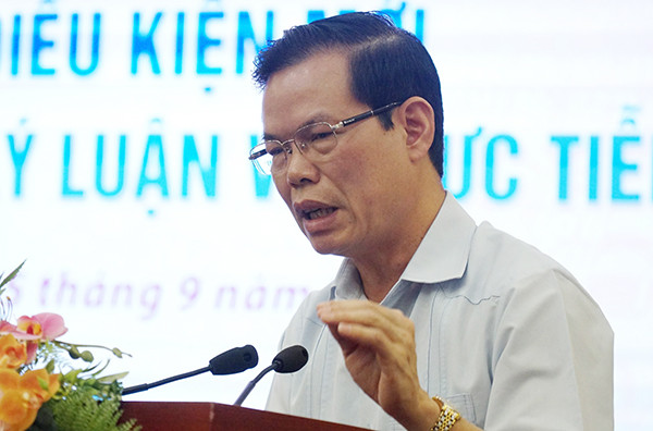 “Ca ho lam quan, gian lan thi cu”... ong Trieu Tai Vinh vuot qua du luan the nao?