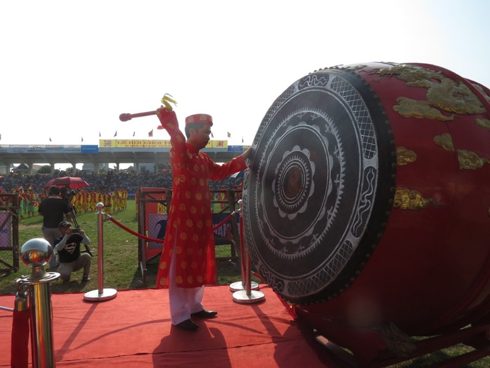 Năm thứ 30 kể từ khi được khôi phục, Ban tổ chức tiếp tục không bán vé, mở cửa sân để người dân và du khách tự do vào sân, công tác bảo đảm an toàn được siết chặt.