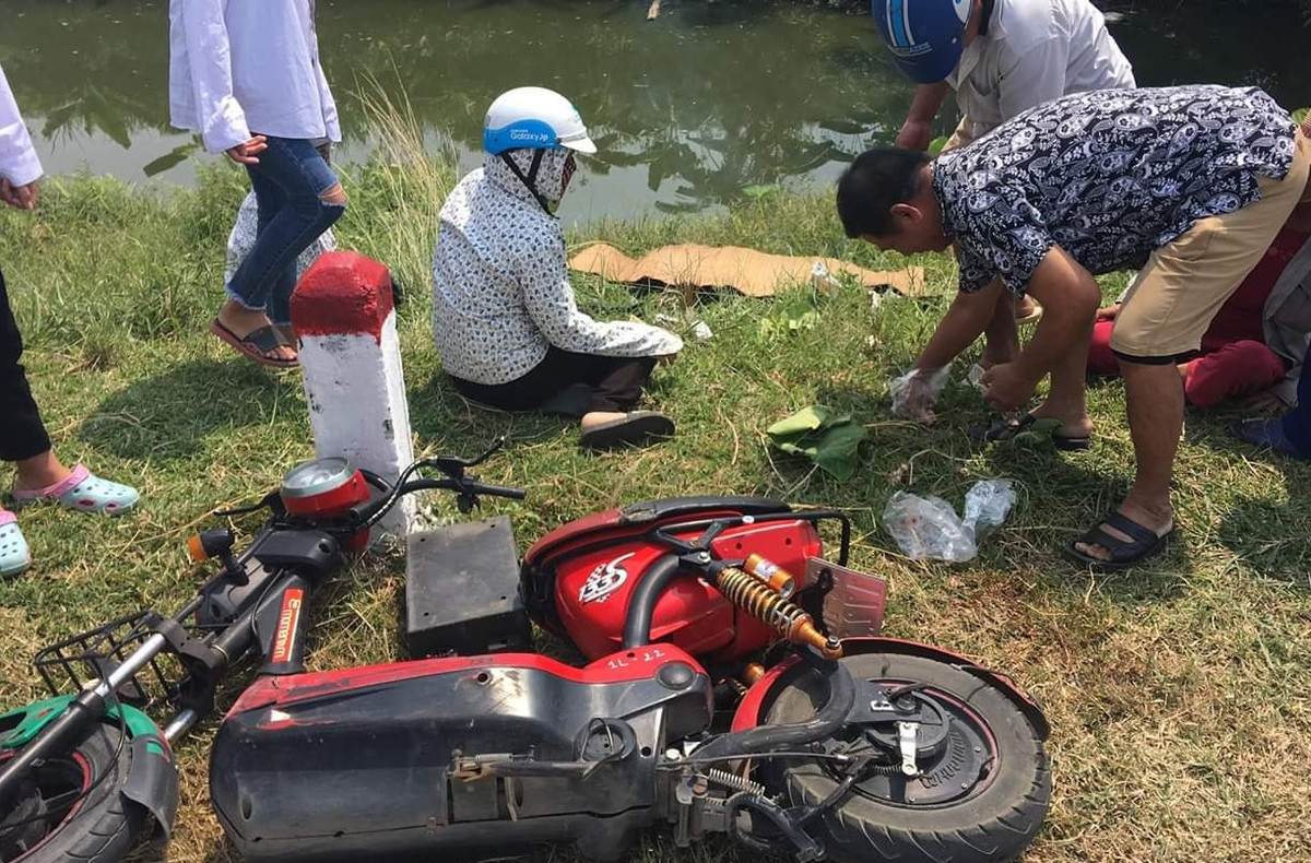 Danh tính hai nạn nhân tử vong gồm em Nguyễn Thị Huyền Thương và em Lê Quang Liêm (cùng 15 tuổi ở xã Phú Điền, Nam Sách), học sinh Trường THPT Nam Sách 2.