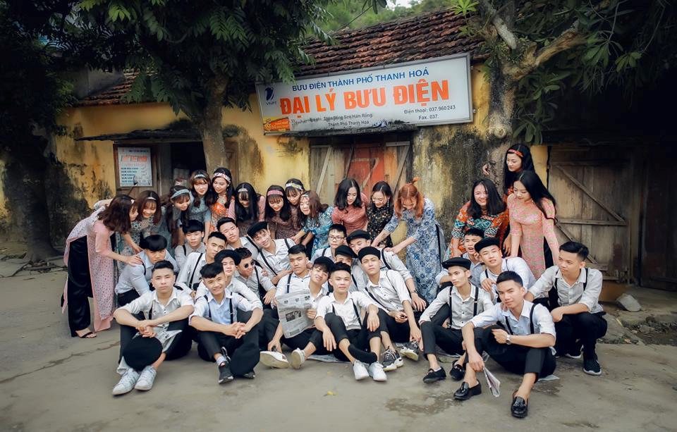 Teen Thanh Hoá chụp ảnh kỷ yếu phong cách "Cô Ba SG" Teen Thanh Hoa chup anh ky yeu phong cach