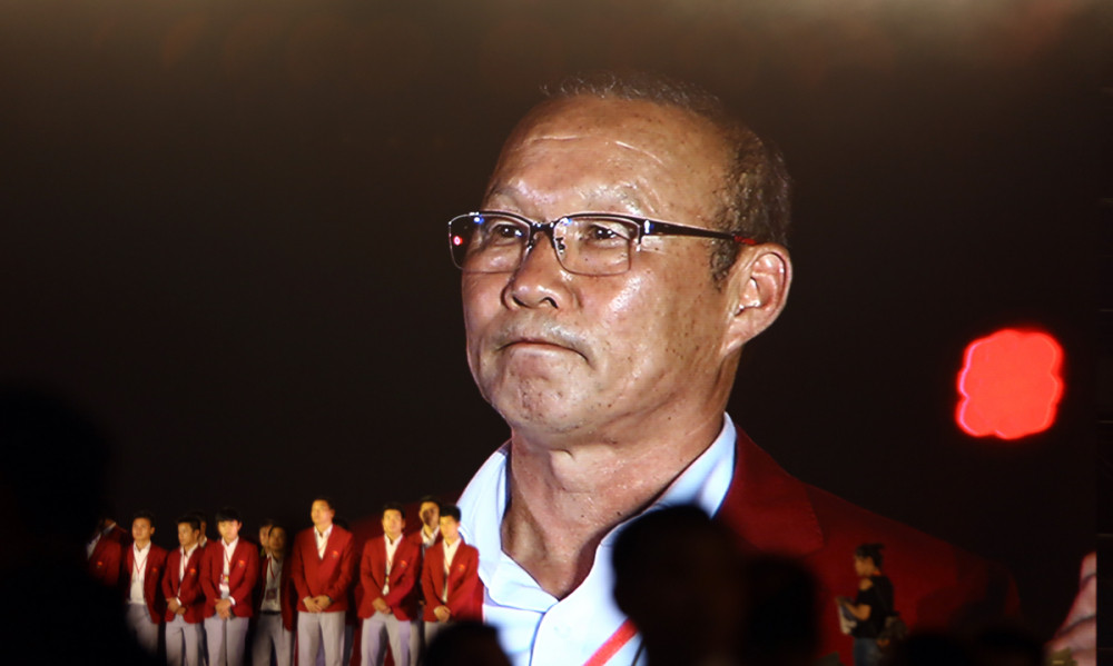 HLV Park Hang Seo noi cam on bang tieng Viet, quyet vo dich AFF Cup 2018