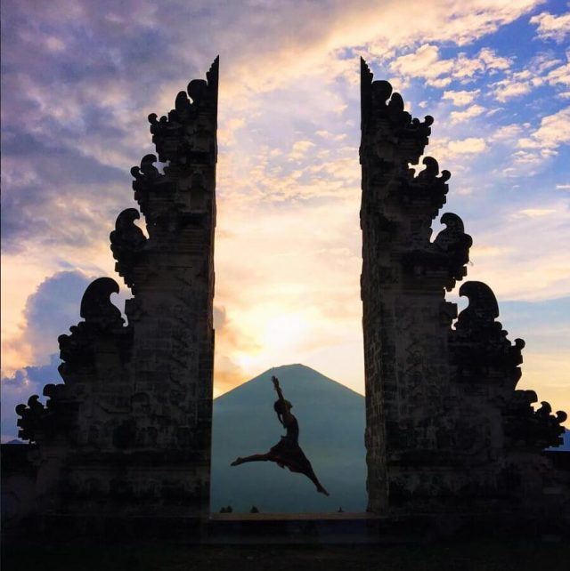 Có một điều cần phải chú ý khi đến thăm ngôi đền này, bạn cần xác định đó là một chuyến đi khá mệt và không nên than phiền vì điều đó. Đối với người bản địa, việc than phiền suốt chuyến đi có thể khiến bạn không bao giờ đặt chân được vào khu đền Thượng