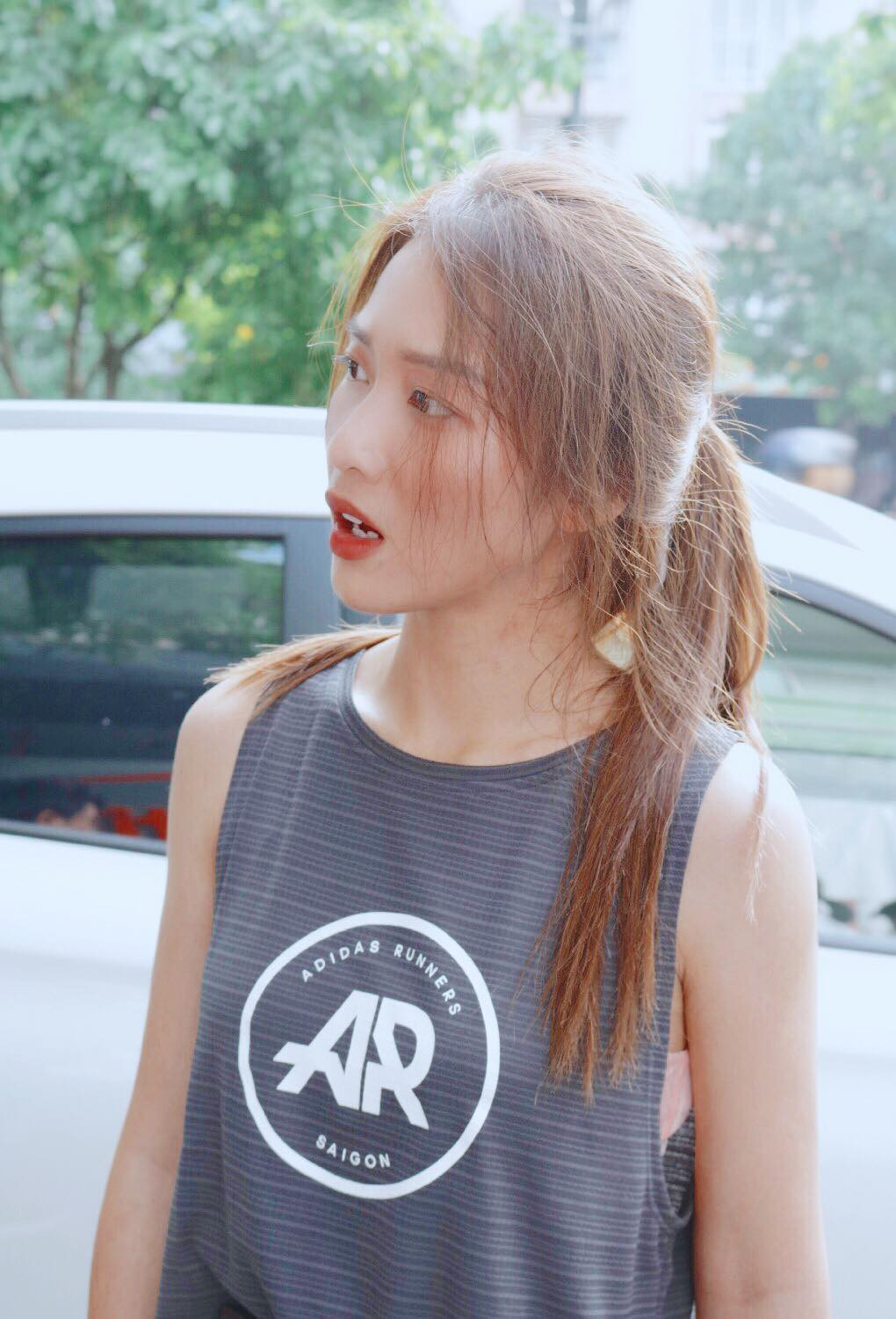 Được biết, đây là những hình ảnh hậu trường khi Khả Ngân tham gia một sự kiện tại phố đi bộ Nguyễn Huệ