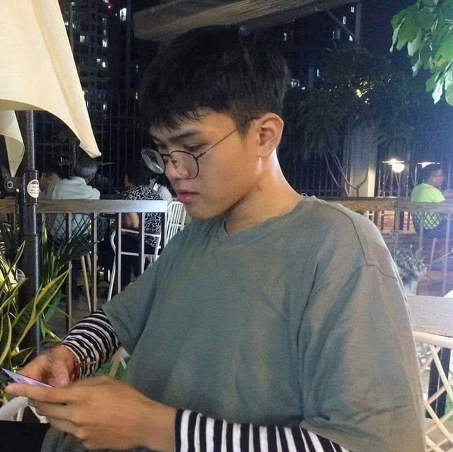 Nam sinh Sai Gon gap nhieu rac roi khi 18 tuoi da cao 1,96 m-Hinh-3