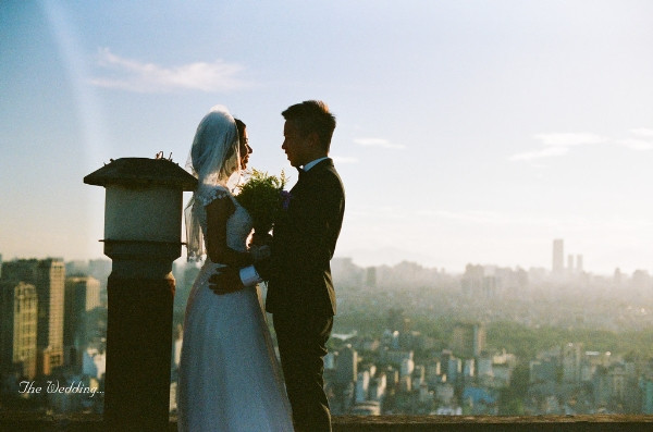 Ảnh cưới cực yêu tự chụp bằng máy phim của cặp đôi du học sinh Việt