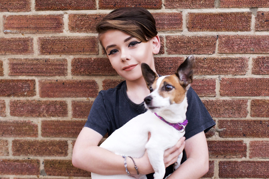 Gương mặt được trang điểm khá cầu kỳ của Jack Bennet. Ảnh: The New York Times.Liệu nam giới có nên trang điểm?