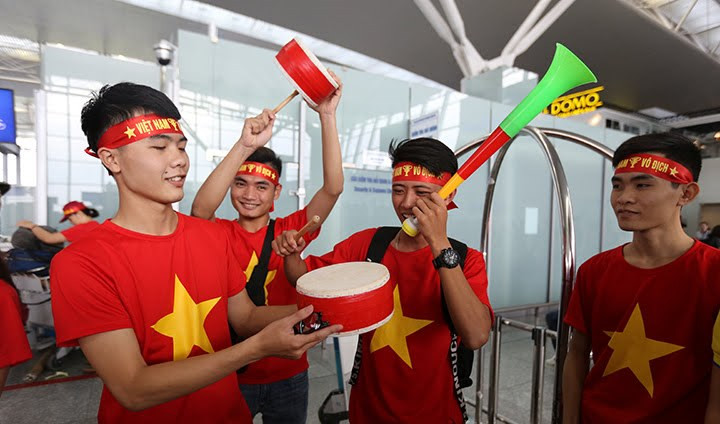 Các nhân viên sân bay Bacolod cũng đã được huy động và nỗ lực phục vụ hành khách với tinh thần tốt nhất.