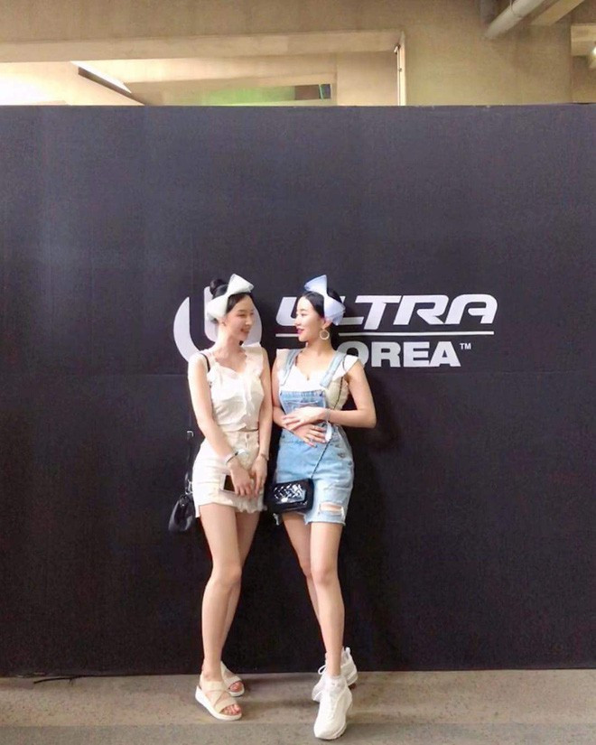 Rất nhiều các cặp bạn thân xinh đẹp diện đồ ton sur ton.