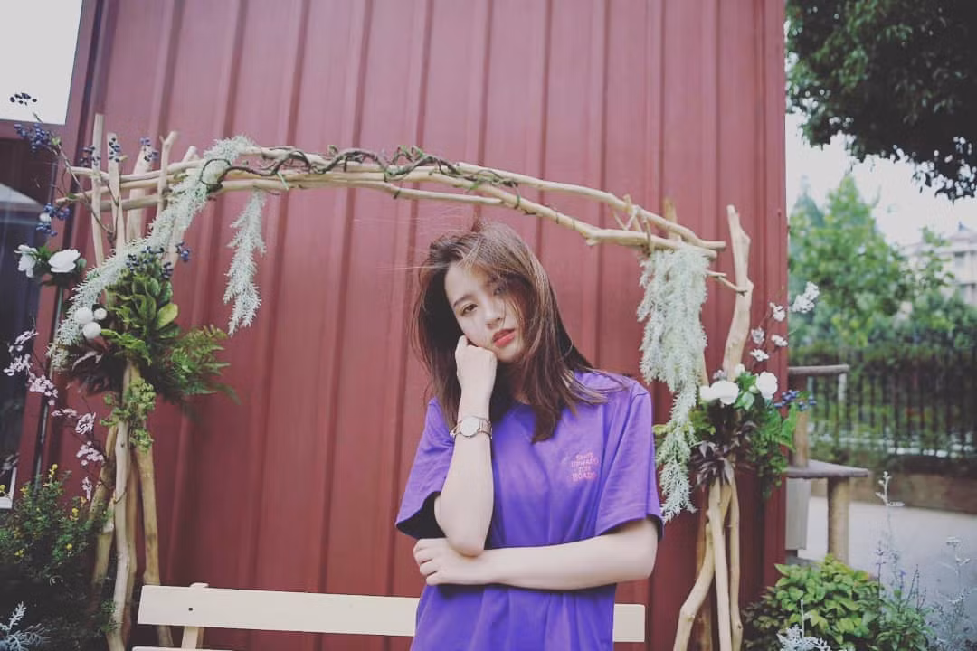 Tiffany sở hữu nhan sắc "vạn người mê" khiến các chàng trai phải "yêu từ cái nhìn đầu tiên".