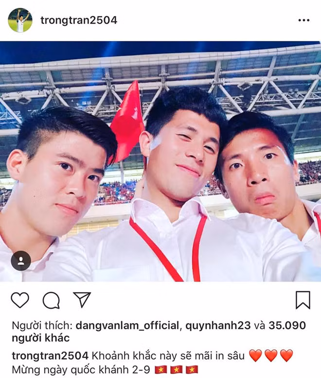 Tien Dung, Quang Hai, Duc Chinh tu tap an uong sau le vinh danh-Hinh-5