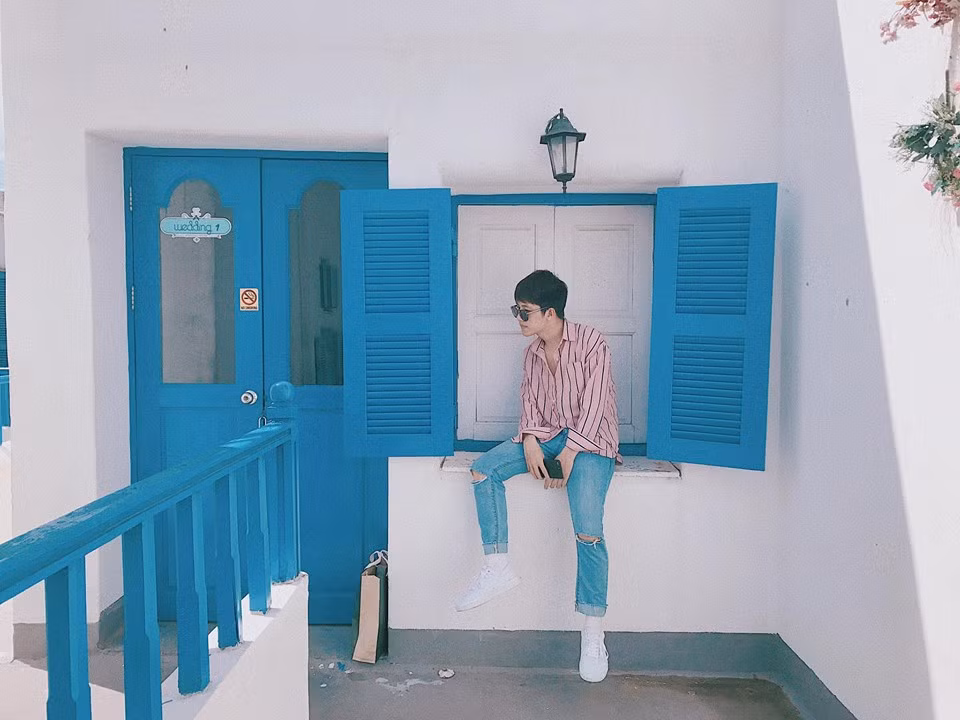 Sở hữu gương mặt ưa nhìn, sống mũi cao và nụ cười duyên, chàng trai Hải Phòng nhanh chóng "gây thương nhớ" cho nhiều cô gái.