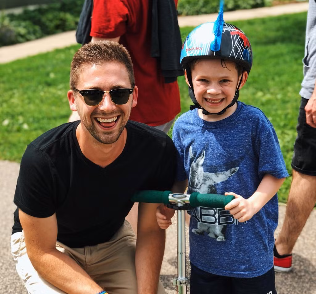 Cau be bi che anh nhieu nhat tren mang la ai?-Hinh-5