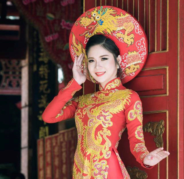 Bùi Kim Quyên đến từ Đại học Luật TP.HCM. Cô là nhân tố đặc biệt, đam mê âm nhạc cổ truyền, từng trình bài trích đoạn cải lương Tiếng trống Mê Linh trong đêm bán kết. Đây là thí sinh được đánh giá thú vị nhất khu vực miền Nam.