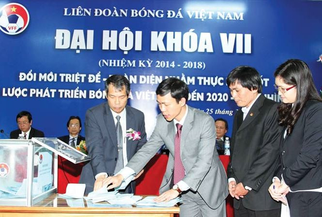 VFF vẫn đang gặp khó trong việc tìm ứng viên đủ tầm để lãnh đạo tổ chức này, thay Chủ tịch khóa 7 Lê Hùng Dũng.