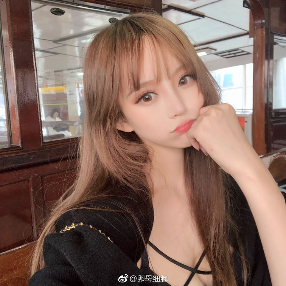 Rất nhiều fans hâm mộ nói rằng, Tiểu Dương có khuôn mặt của một thiên thần.