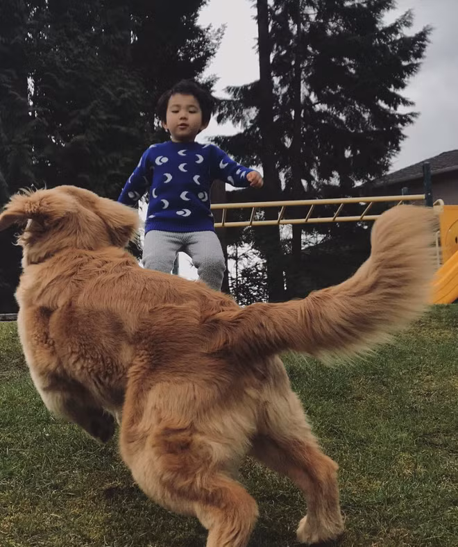 Những người theo dõi tài khoản instagram một thời gian, đều nhận ra sự thay đổi từng ngày của Aithan và Molly, cả hai đều đang lớn rất nhanh, hi vọng khi lớn lên họ vẫn sẽ giữ mãi tình bạn này.