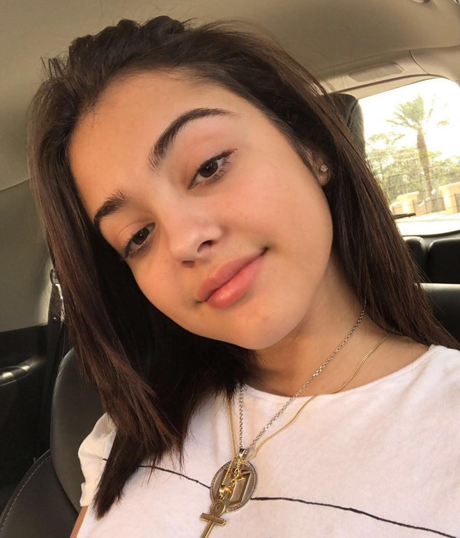 Cô thừa hưởng vẻ đẹp từ hai dòng máu Cuba của mẹ và Tây Ban Nha của cha. Cơ thể săn chắc, cân đối, làn da nâu khỏe khoắn, nụ cười tươi tắn, 10X tạo nên sức hút đối với người hâm mộ. Có chiều cao chỉ 1,65 m nhưng với bí quyết chụp ảnh "thần thánh", Malu trông chẳng khác người mẫu chuyên nghiệp.