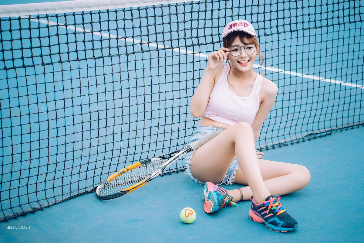 9X từng “dắt túi” một số dự án phim sitcom đình đám như: “Là anh”, “Chàng trai của em trước đây”, “Khi cách thánh xa nhà”, Em là của anh đừng là của ai”.