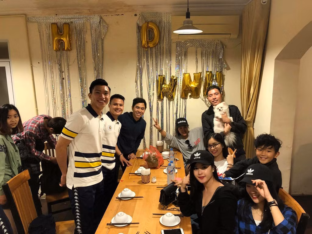 Doan Van Hau doi tuyen U23 cong khai ban gai trong ngay sinh nhat?-Hinh-6