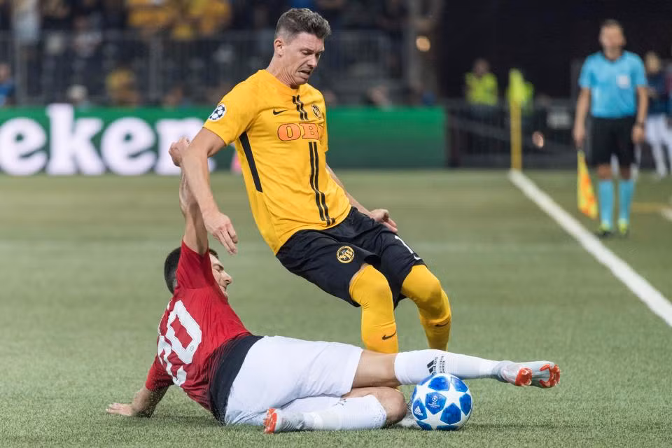 CDV MU phat sot voi chang tan binh 19 tuoi Diogo Dalot-Hinh-2