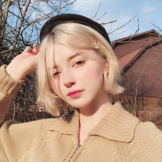 Những cô gái đến từ xứ sở Bạch Dương xôi từ lâu đã gây ấn tượng với bạn trẻ Việt về vẻ đẹp "như búp bê". Tuy nhiên, nhờ World Cup năm nay&#x8; mà vẻ đẹp của các cô gái Nga càng được nhiều người biết đến hơn.