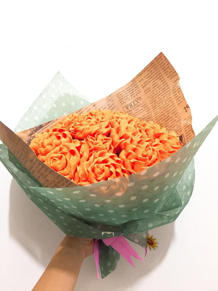 Người làm quà handmade chứa đựng tấm lòng chân thành và tình cảm đặc biệt cho người được nhận. Ảnh: Trần Cao Việt Linh