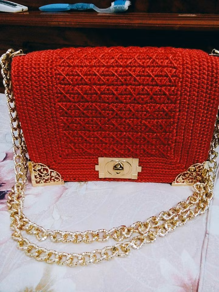 Một phiên bản khác của sản phẩm handmade cực cầu kỳ, người nào được nhận món quà này chắc chắn sẽ rất hạnh phúc. Ảnh: Diệp Bách Hạ Vũ