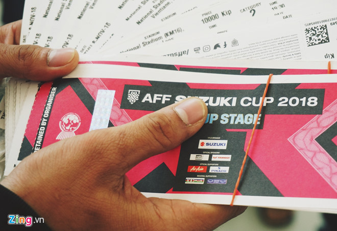 Gia ve tran mo man AFF Cup doi tuyen Viet Nam re bang bat pho