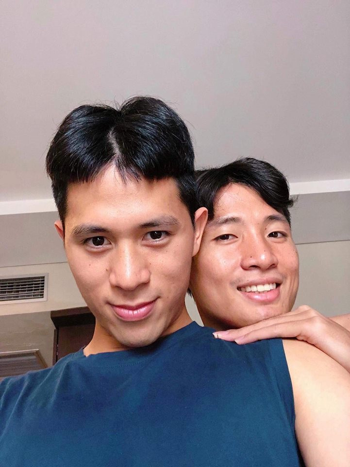 Trong đội tuyển U23 Việt Nam, ngoài Xuân Trường và Văn Thanh, Công Phượng và Văn Toàn, còn có một tình bạn vô cùng thân thiết nữa- đó là trung vệ Bùi Tiến Dũng và hậu vệ Đình Trọng.