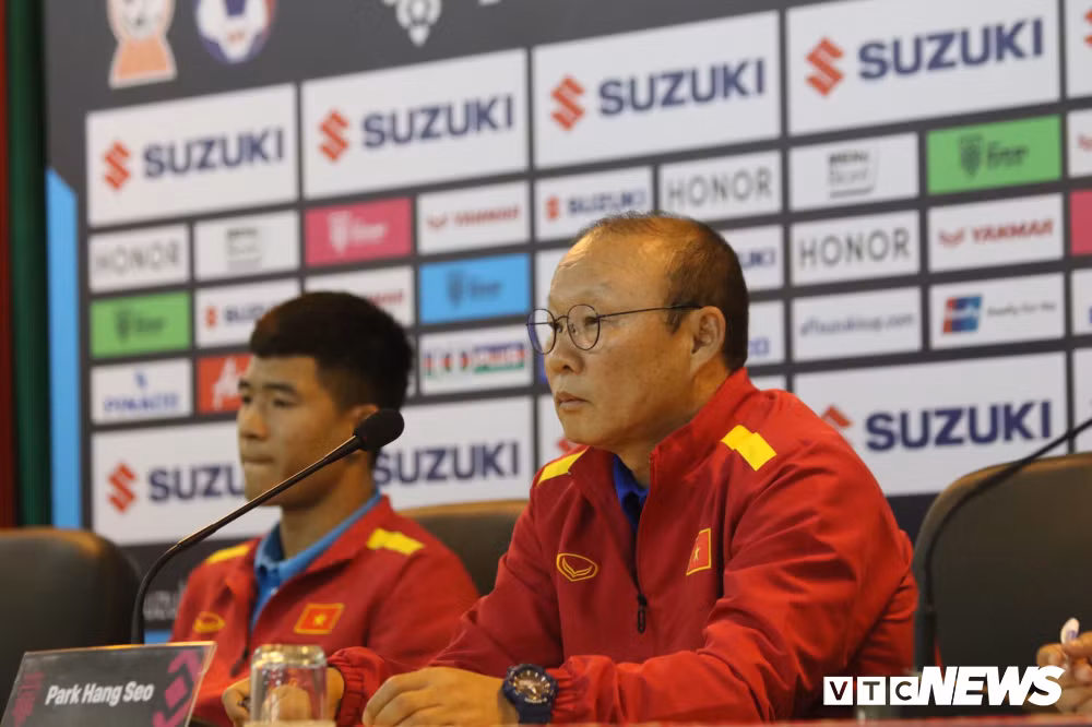 HLV Park Hang Seo: Tuyen Viet Nam phai chien dau, thang thuyet phuc Philippines