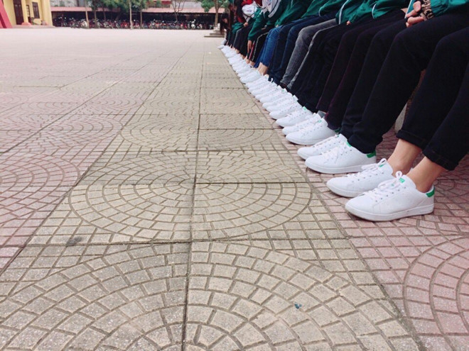 Lop khoe dong phuc giay, dan mang tranh cai hang that hay gia-Hinh-3