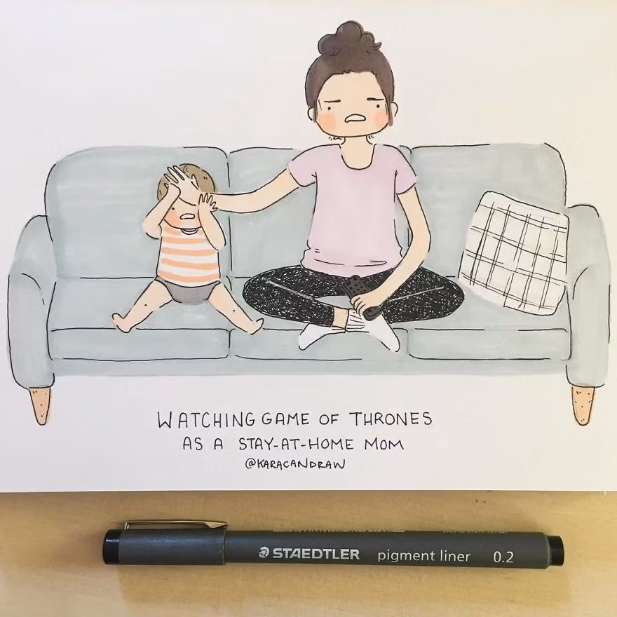 Mẹ rất thích coi Trò chơi vương quyền. Và mặc dù không hiểu gì, con vẫn sẵn sàng coi và phấn khích cùng mẹ.