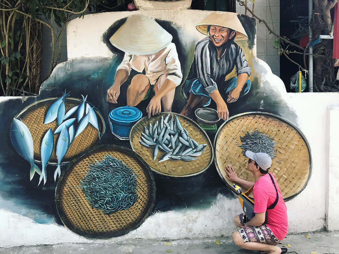 Cảm nhận cuộc sống bình dị của người dân vùng biển.