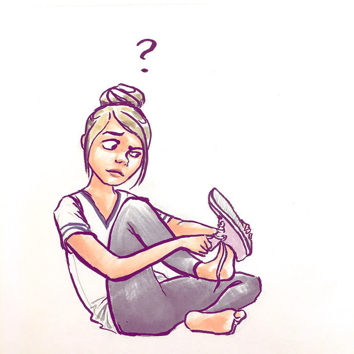 Nhà cửa luôn trong tình trạng bừa bộn, đồ đạc bị các con nghịch phá lung tung thì mẹ cũng chỉ biết bình tĩnh mà dọn dẹp, chứ kêu ai bây giờ.