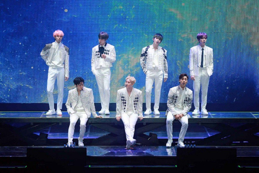 MONSTA X vừa hoàn thành hai buổi hoà nhạc tại Seoul mang tên "2018 MONSTA X World Tour". Trước đó nhóm vừa thực hiện chuyến lưu diễn tại Mỹ Latin