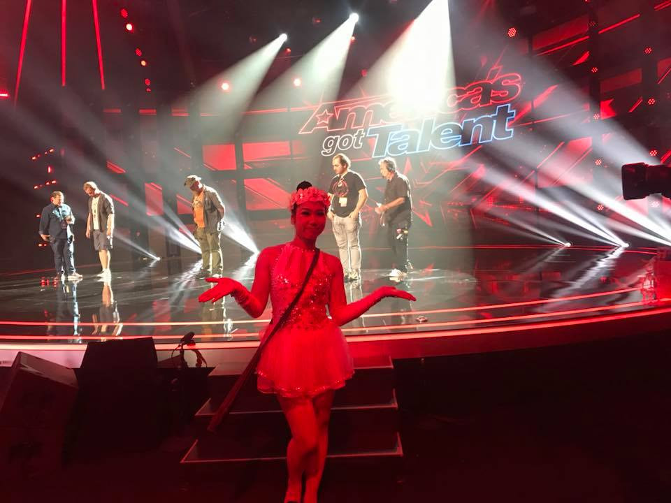 9x tài năng và vô cùng xinh đẹp.