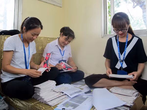 Vi sao ve xem doi tuyen Viet Nam da AFF Cup khan hiem?-Hinh-2