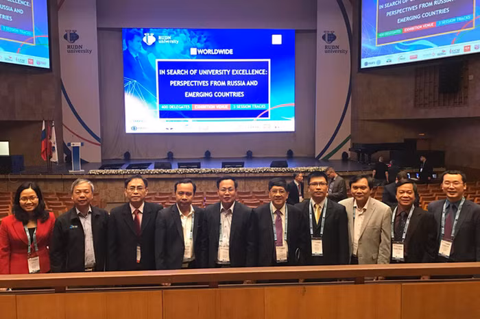 Lan dau tien hai dai hoc quoc gia Viet Nam vao top 1.000 the gioi